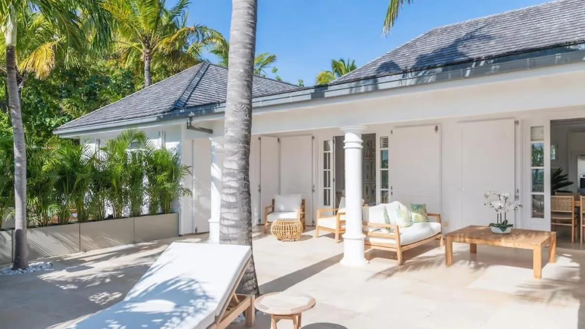Tastefully Decorated Villa with Oceanview St. Barthelemy