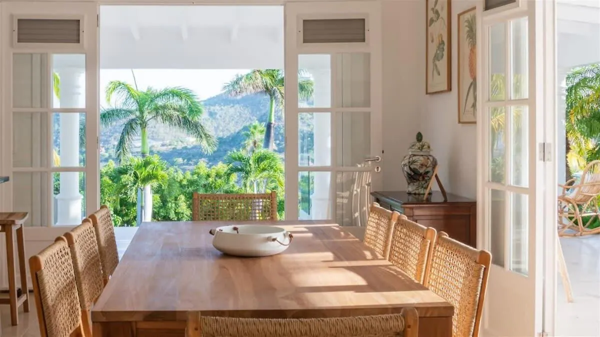 Tastefully Decorated Villa with Oceanview St. Barthelemy