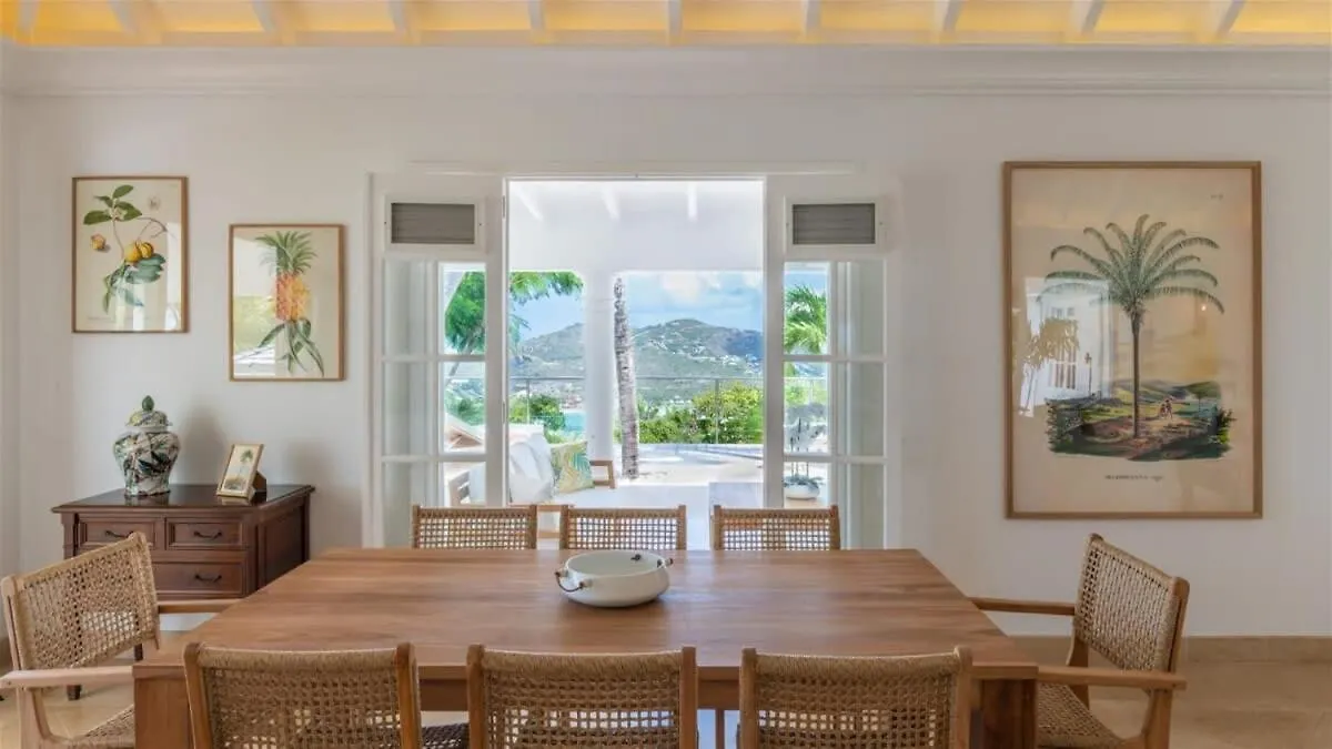 Tastefully Decorated Villa with Oceanview St. Barthelemy