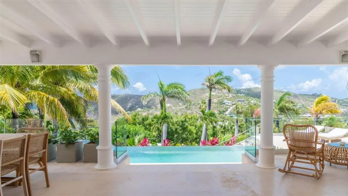Tastefully Decorated Villa with Oceanview St. Barthelemy